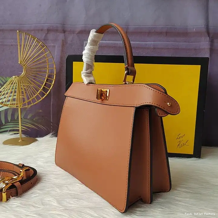 Vintage HOT Leather Peekaboo ISeeU Bag Nappa Petite Fendi Brown In 0703